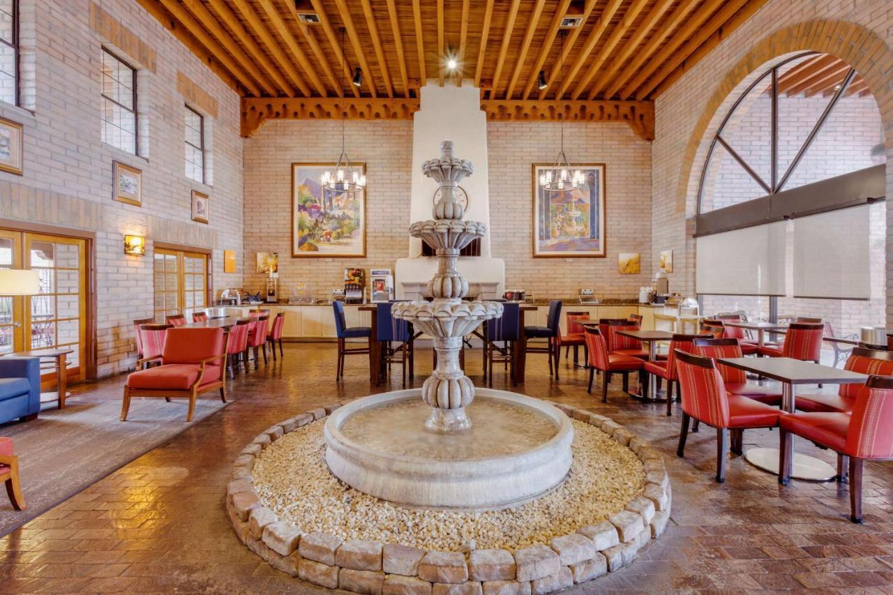 טוסון Comfort Suites At Sabino Canyon מראה חיצוני תמונה
