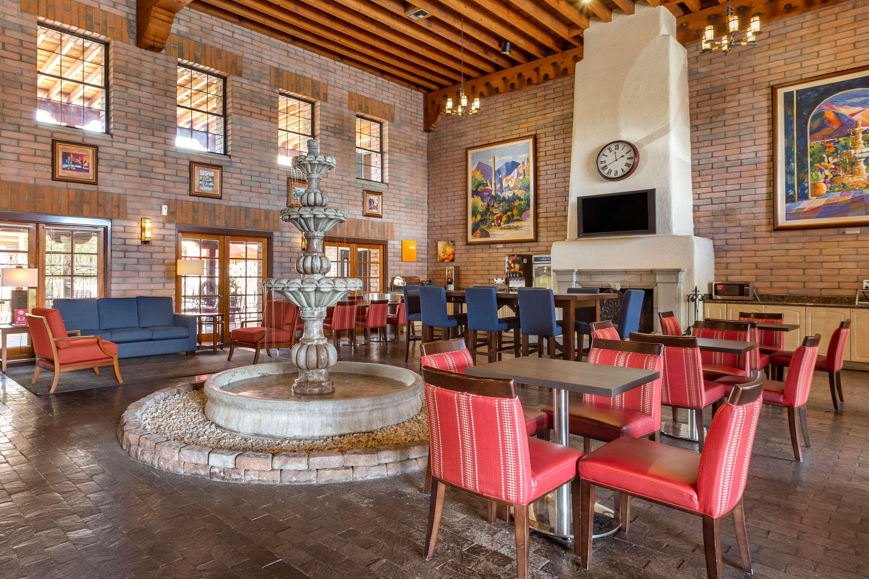 טוסון Comfort Suites At Sabino Canyon מראה חיצוני תמונה